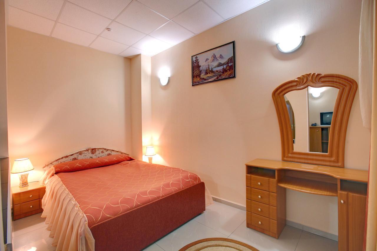 Hotel Aquapark Alligator Ternopil Bagian luar foto